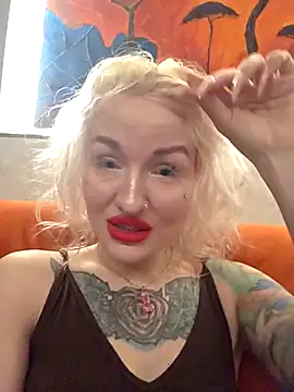 Snapshot of KateMonroe chatting on May 2026 08:58:02 PM KateMonroe online show from May 2026 08:58:02 PM