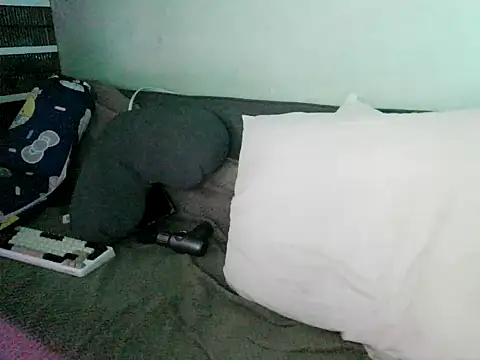 boyhigh1997 online show from October 2025 05:38:01 AM