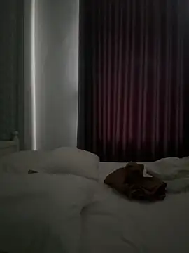 boyhigh1997 online show from October 2025 02:50:02 AM