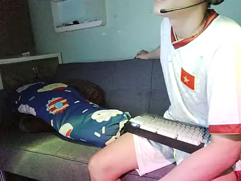 boyhigh1997 online show from February 2026 05:54:01 PM