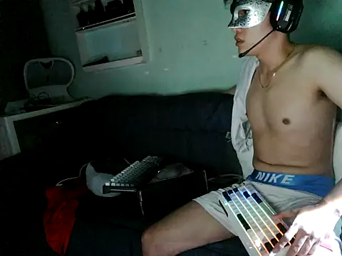 boyhigh1997 online show from March 2026 08:13:01 PM