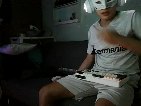 boyhigh1997 online show from May 2026 05:31:02 PM