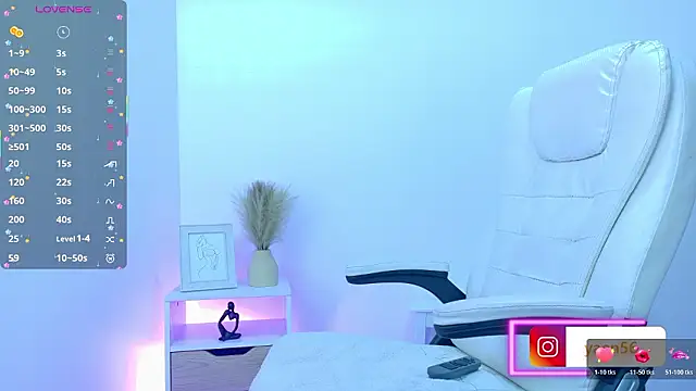 Snapshot of Liah__19 chatting on March 2026 12:07:02 AM Liah 19 online show from March 2026 12:07:02 AM