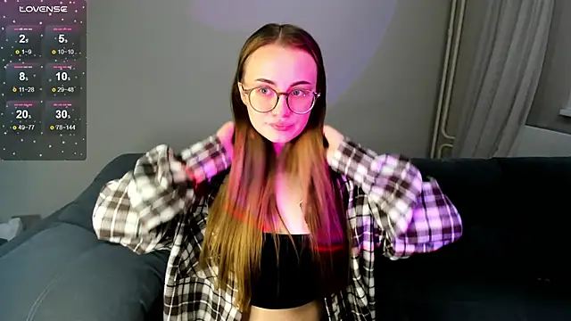 MewStella online show from November 2025 07:02:02 PM