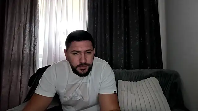 Gold Alpha Boy online show from October 2025 10:33:01 AM