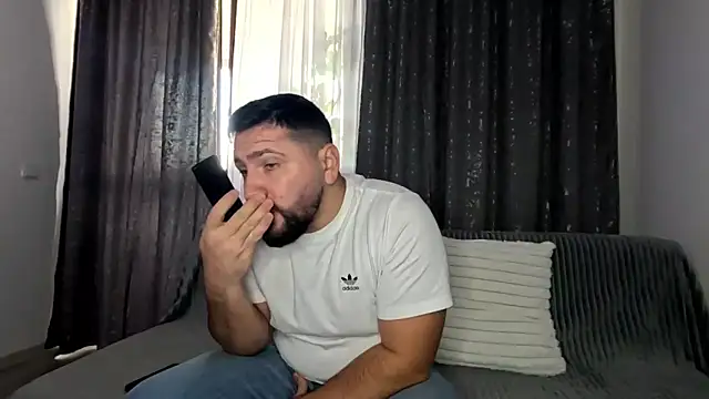 Gold Alpha Boy online show from October 2025 01:14:01 PM