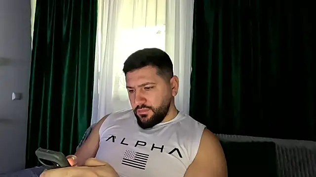 Gold Alpha Boy online show from January 2026 07:03:01 AM