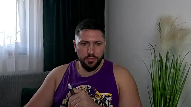 Gold Alpha Boy online show from March 2026 01:49:01 PM