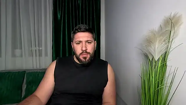 Gold Alpha Boy online show from April 2026 08:20:01 PM