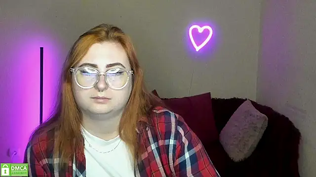 Snapshot of Alicia_love00 chatting on September 2025 05:29:01 AM Alicia love00 online show from September 2025 05:29:01 AM