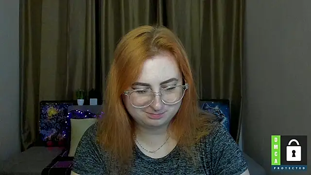 Snapshot of Alicia_love00 chatting on September 2025 05:25:01 PM Alicia love00 online show from September 2025 05:25:01 PM