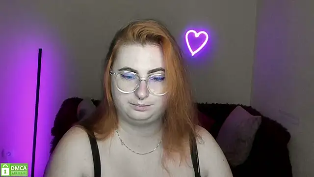 Snapshot of Alicia_love00 chatting on September 2025 05:31:01 AM Alicia love00 online show from September 2025 05:31:01 AM