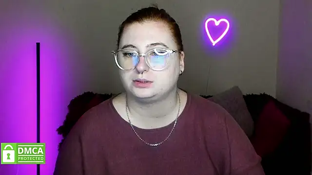 Snapshot of Alicia_love00 chatting on October 2025 05:27:01 AM Alicia love00 online show from October 2025 05:27:01 AM
