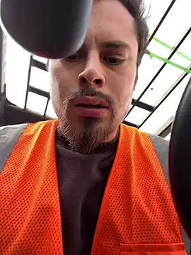 PuttieIn online show from May 2026 02:11:01 PM