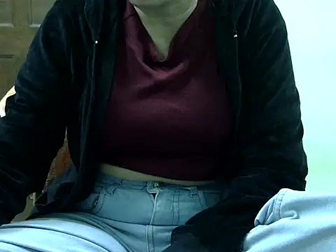 Snapshot of CHAMELI4747 chatting on December 2025 08:21:02 AM CHAMELI4747 online show from December 2025 08:21:02 AM