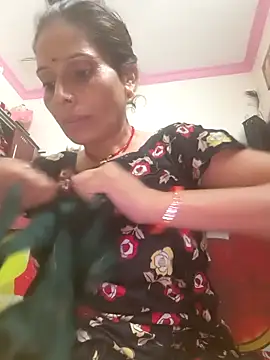 Snapshot of ISHANI-SINGH chatting on October 2025 04:35:02 PM ISHANI-SINGH online show from October 2025 04:35:02 PM