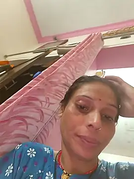 ISHANI-SINGH online show from October 2025 04:09:02 PM