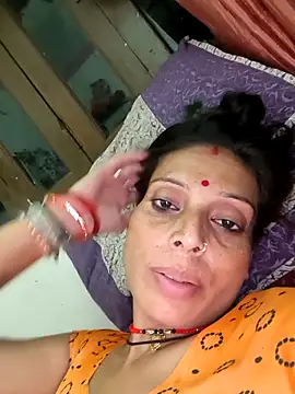 ISHANI-SINGH online show from October 2025 02:40:02 PM