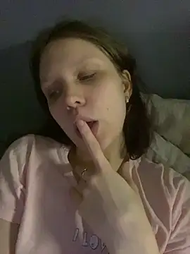 Lunliss online show from October 2025 03:34:01 PM