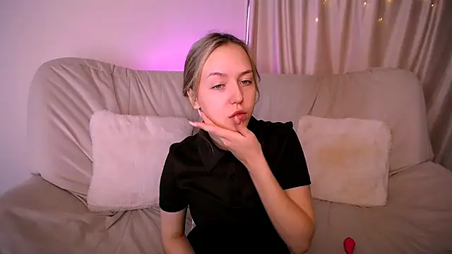 CindySparkl online show from April 2026 05:12:02 AM