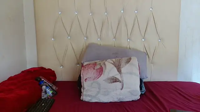 Snapshot of Sexybella-97 chatting on December 2025 07:13:02 AM Sexybella-97 online show from December 2025 07:13:02 AM