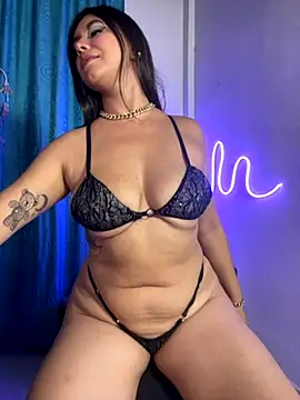 Snapshot of Megan-picozi chatting on September 2025 02:04:02 AM Megan-picozi online show from September 2025 02:04:02 AM