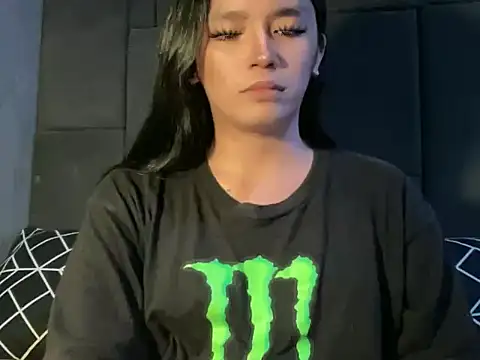 Claudia Johnson online show from March 2026 10:19:01 AM