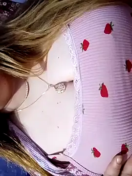 Snapshot of Hnonasix89 chatting on April 2026 01:48:01 AM Hnonasix89 online show from April 2026 01:48:01 AM