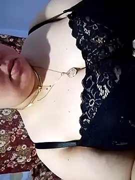 Snapshot of Hnonasix89 chatting on April 2026 08:42:02 PM Hnonasix89 online show from April 2026 08:42:02 PM