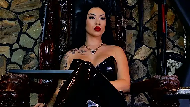 Snapshot of VanessaColby chatting on October 2025 12:39:02 PM VanessaColby online show from October 2025 12:39:02 PM