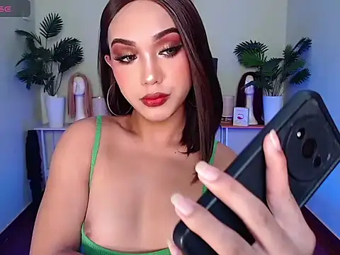 Snapshot of UrasianBIGcock696 chatting on October 2025 09:30:01 AM UrasianBIGcock696 online show from October 2025 09:30:01 AM