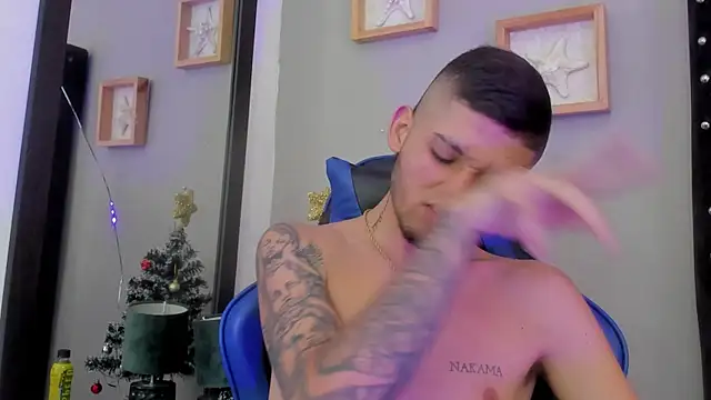 Snapshot of Mathewboy1 chatting on December 2025 07:22:01 PM Mathewboy1 online show from December 2025 07:22:01 PM