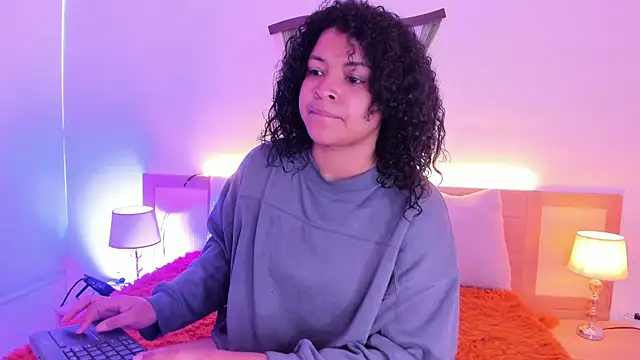 Dakota Mars online show from November 2025 12:33:02 PM