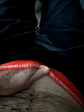 fergi1999 online show from November 2025 09:01:01 AM