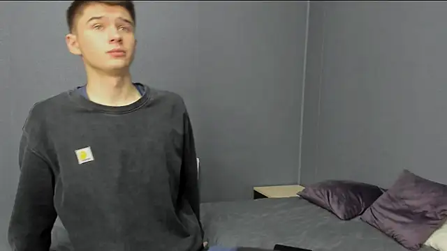 SherlockMax online show from November 2025 07:21:01 PM