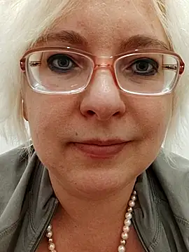 VikaKing online show from November 2025 09:09:02 PM