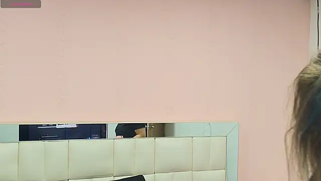 gisell gomez online show from December 2025 12:20:01 PM