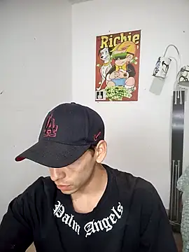 Thomasjons  online show from September 2025 01:38:02 AM