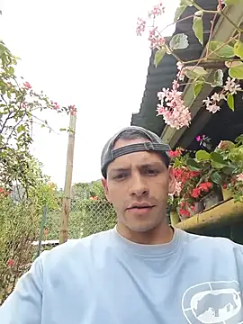Snapshot of Thomasjons_ chatting on May 2026 04:24:02 PM Thomasjons online show from May 2026 04:24:02 PM