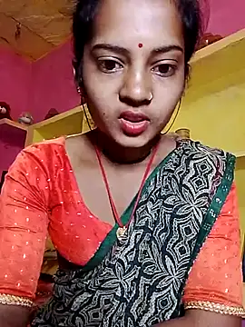 Snapshot of Hot_bbbb chatting on November 2025 08:08:01 PM Hot bbbb online show from November 2025 08:08:01 PM