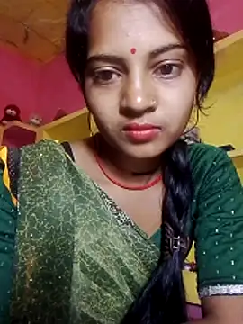 Snapshot of Hot_bbbb chatting on November 2025 08:08:02 PM Hot bbbb online show from November 2025 08:08:02 PM