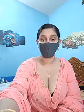 Cute Faria online show from May 2026 04:13:01 PM
