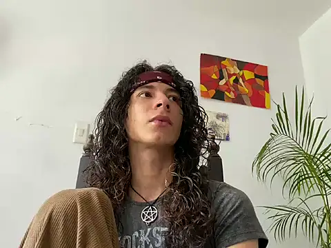 camille delrey online show from November 2025 05:13:01 PM