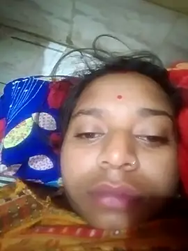 Hot crety online show from November 2025 12:31:01 AM