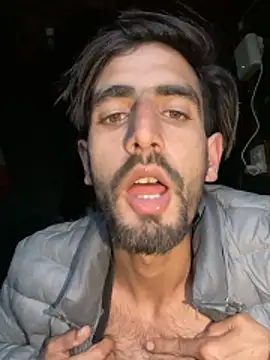 lyath3245 online show from April 2026 01:10:02 PM