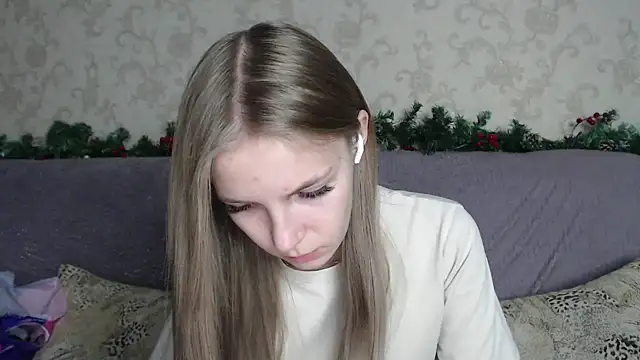 HitGyrl online show from January 2026 01:19:01 AM