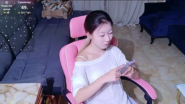 Snapshot of Deserve_E chatting on September 2025 02:52:02 PM Deserve E online show from September 2025 02:52:02 PM