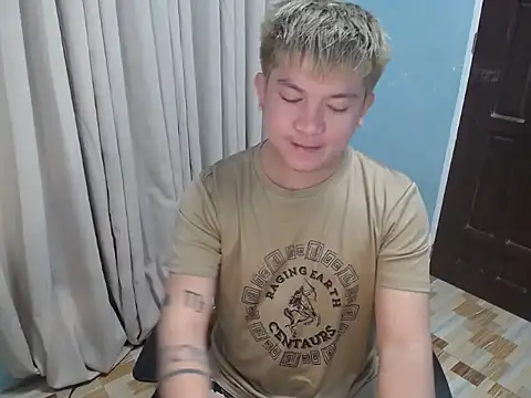 Fuckboii intown online show from December 2025 10:02:02 AM