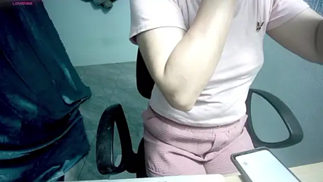 Snapshot of _Sara_768 chatting on November 2025 07:52:01 AM Sara 768 online show from November 2025 07:52:01 AM