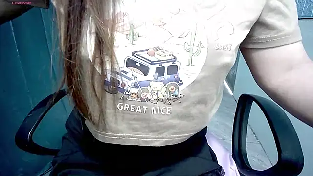 Snapshot of _Sara_768 chatting on November 2025 04:24:02 AM Sara 768 online show from November 2025 04:24:02 AM